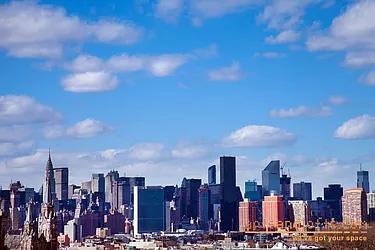 Sold by aptsandlofts.com