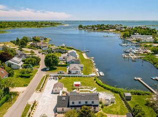 1 Rebadam Ln, Southampton, NY 11968