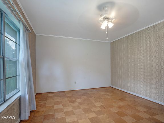 3rd image of 108 William Dr