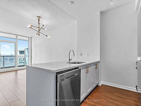 5th image of 62 Forest Manor Rd #1306