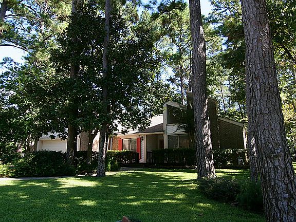 4th image of 15490 Carmel Dr