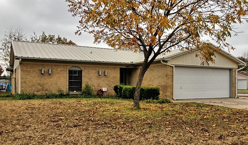 1st image of 557 Cole Ave
