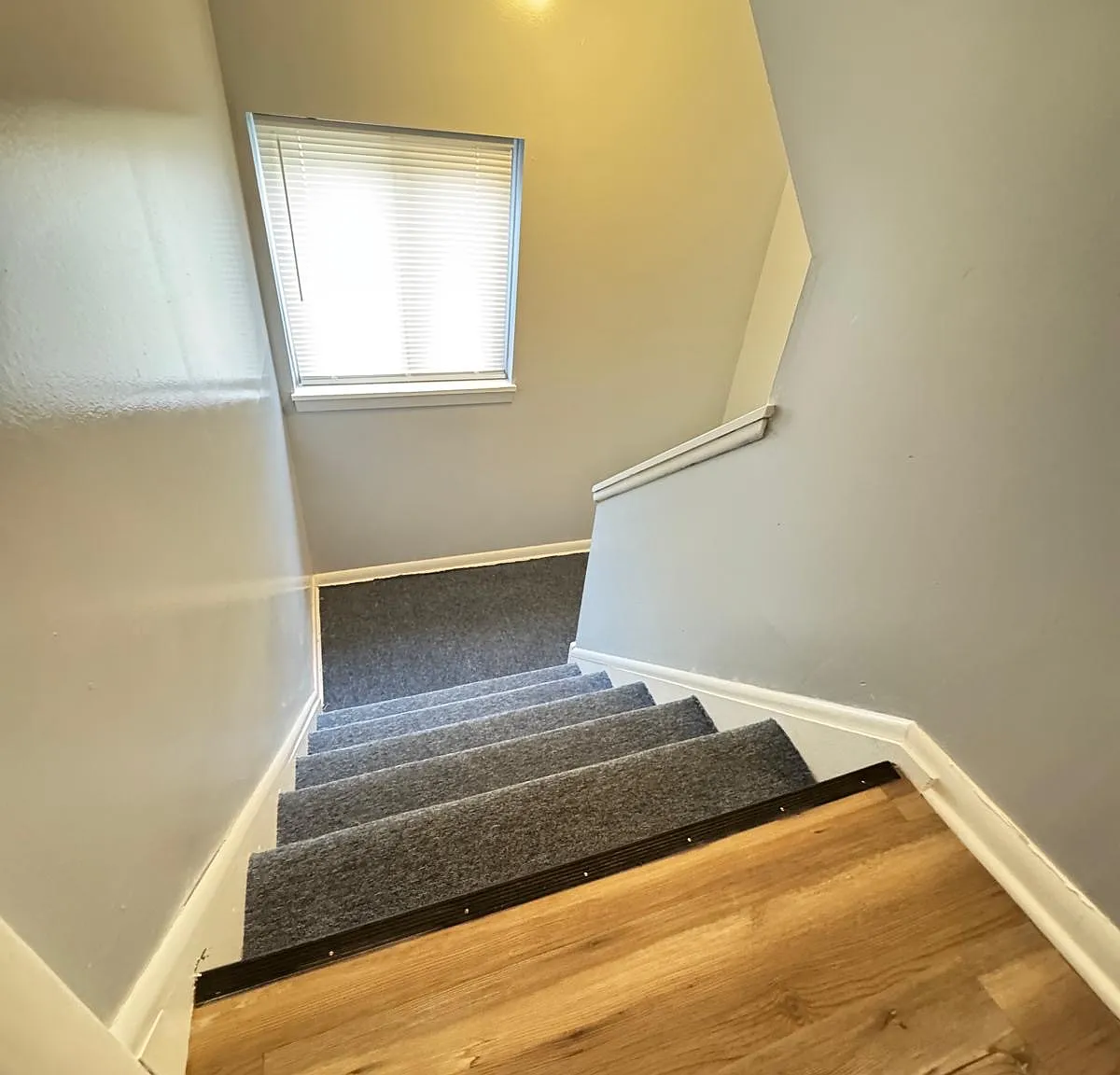 3 bed, $1,300 — Photo 2