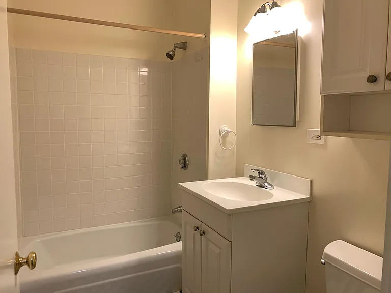 86 Clarendon Ave #F — Photo 22