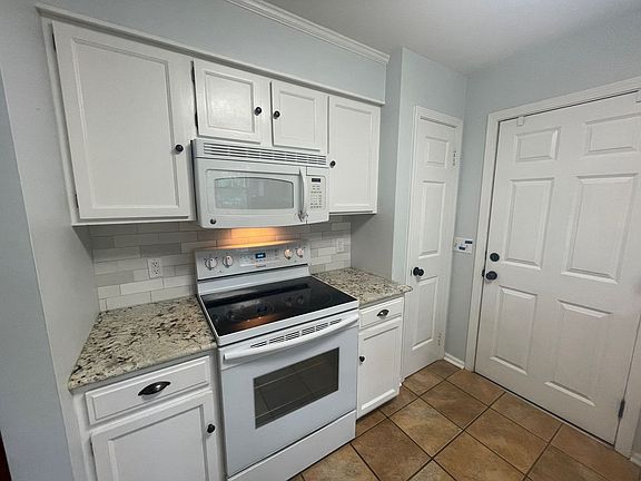4th image of 10 Kensington Pl