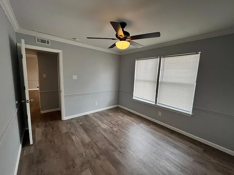 651 Green Jade Dr #J — Photo 12