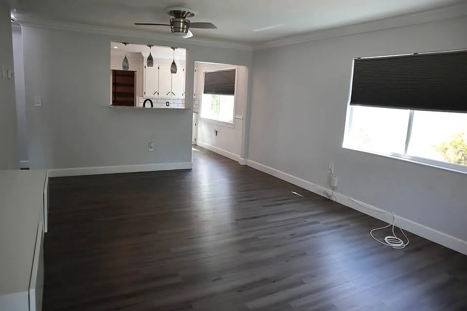 2 bed, 1229 sqft, $2,300 — Photo 4