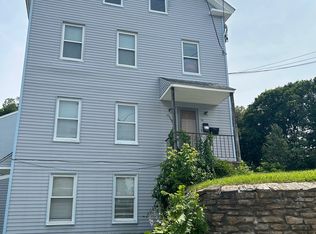 31-33 5th Ave #1, Webster, MA 01570
