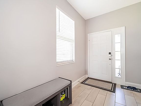 3rd image of 1881 Napoli Dr
