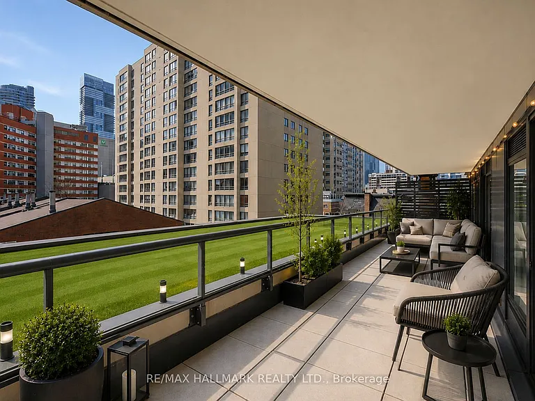 308 Jarvis St #405 — Photo 22