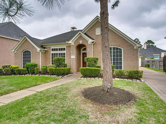 2nd image of 3019 Brookview Dr