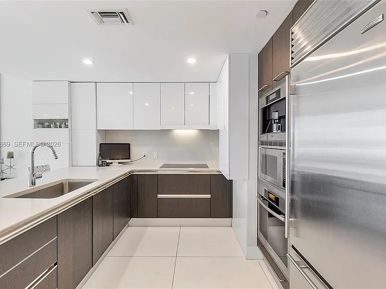 17001 Collins Ave #1703 — Photo 7