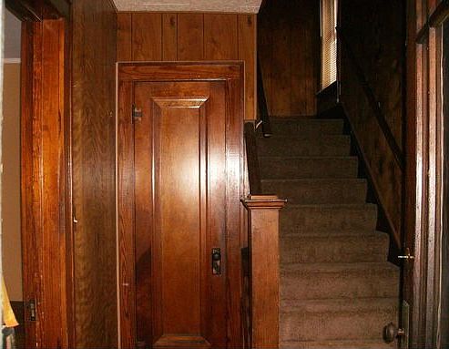 2nd image of 2042 Huizen Ave SW