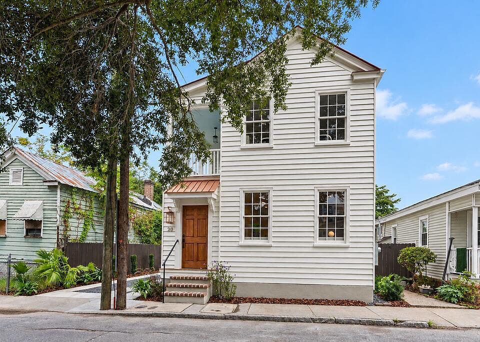 1st image of 20 Addison St