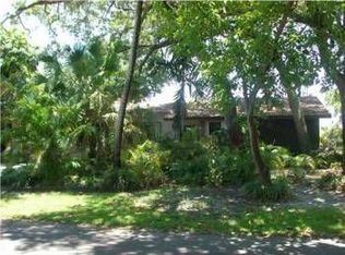 109 SW 8th St, Hallandale Beach, FL 33009