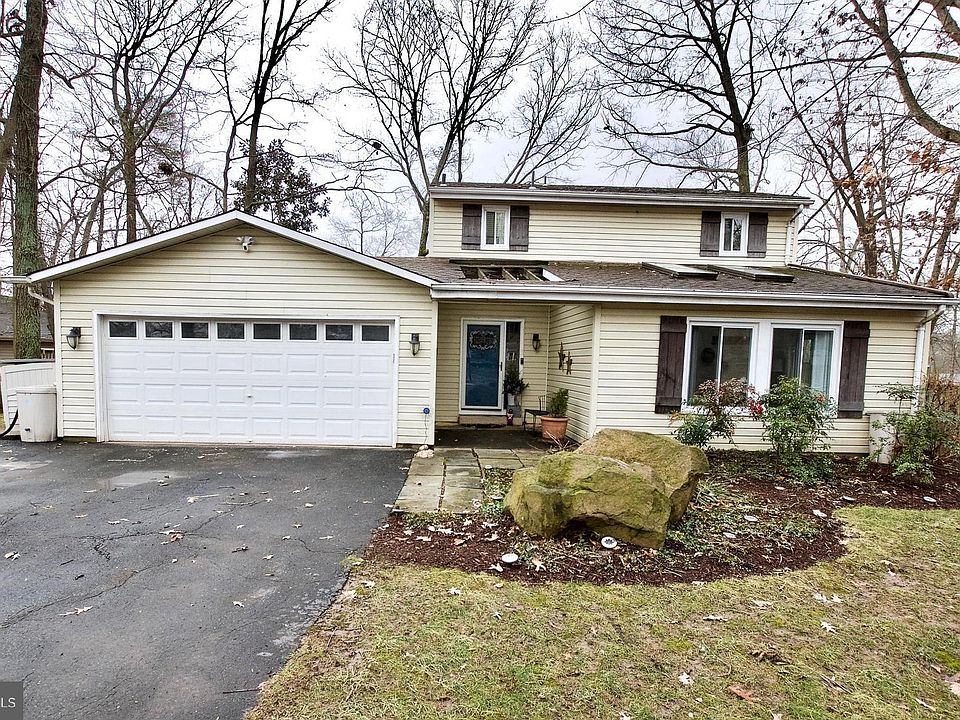 1527 Hiddenbrook Dr, Herndon, VA 20170 Zillow