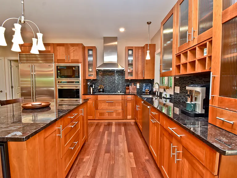 232 Maloney Ln — Photo 12