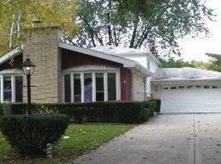 914 N Pecos Ln, Mount Prospect, IL