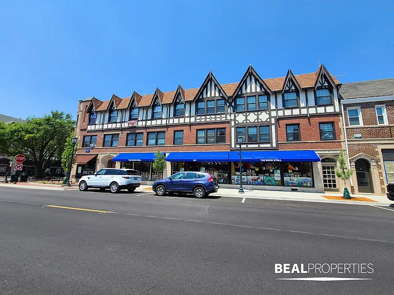 545 Chestnut St #202 — Photo 12