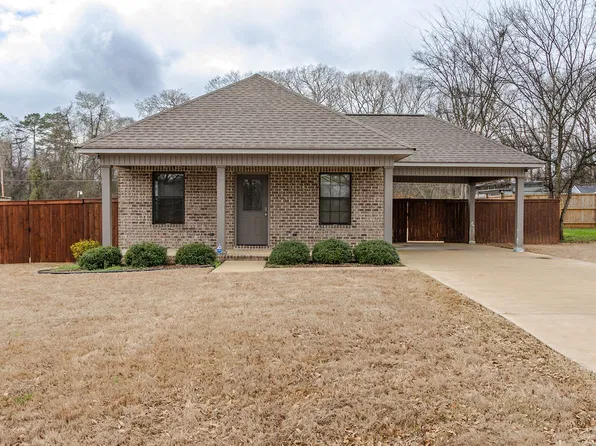 803A Virginia Ave, Tuscumbia, AL 35674