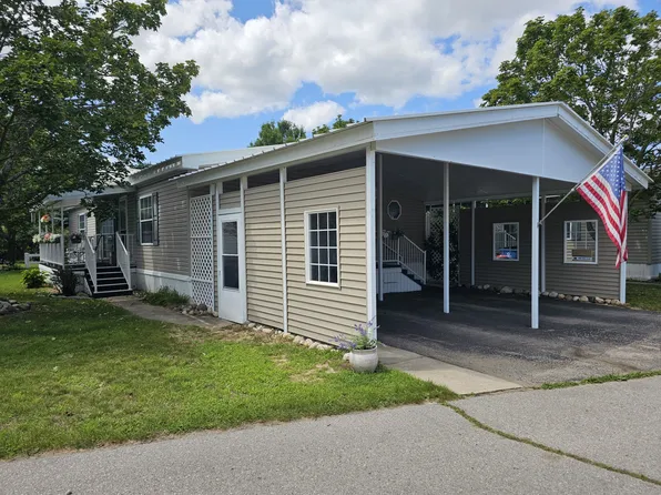 2473 Friendship Dr #525, Traverse City, MI 49686