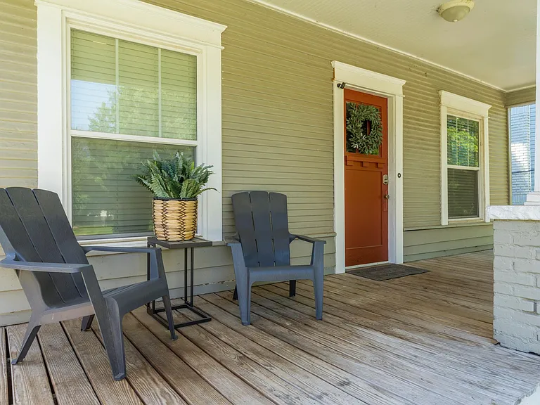 1220 N Cheyenne Ave — Photo 6