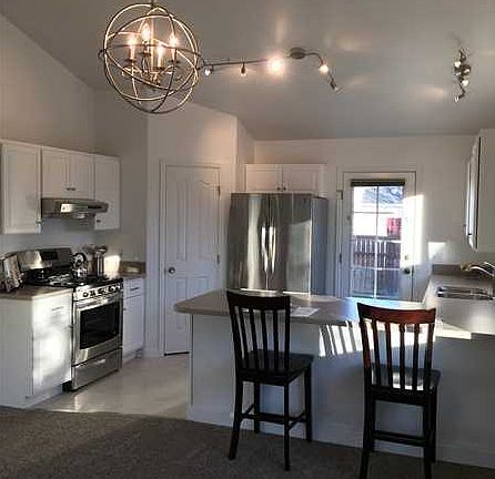 3rd image of 1681 Country Manor Blvd