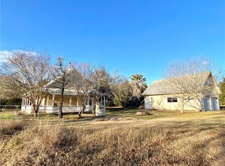 2240 Fm 2104, Paige, TX 78659