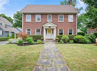 2935 Carlton Rd, Shaker Heights, OH 44122