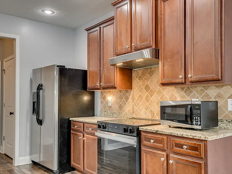 805 Erika Ln — Photo 41