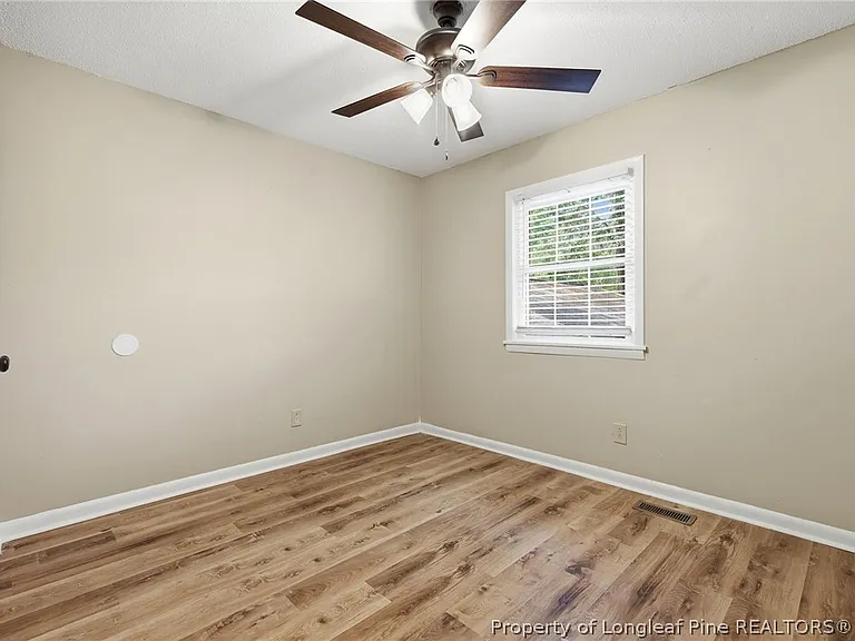 1902 Paisley Ave — Photo 18