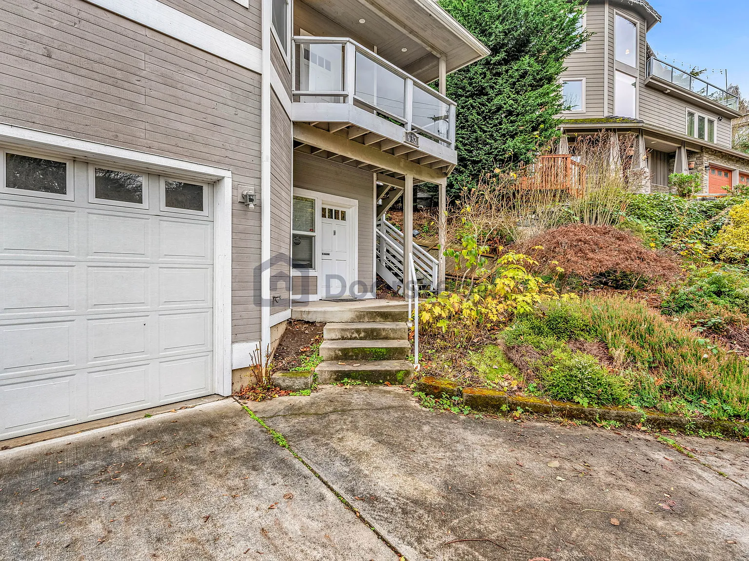 5 bed, 3.0 bath, 3858 sqft, $4,500 — Photo 3