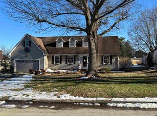 342 Golf Cart Dr, Mayfield, KY 42066