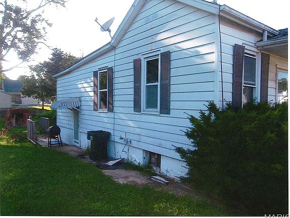 5th image of 200 S Clinton St