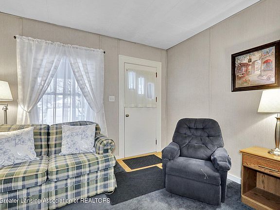5th image of 518 N Francis Ave