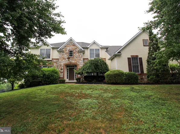 2770 Meadow Cross Way, York, PA 17402