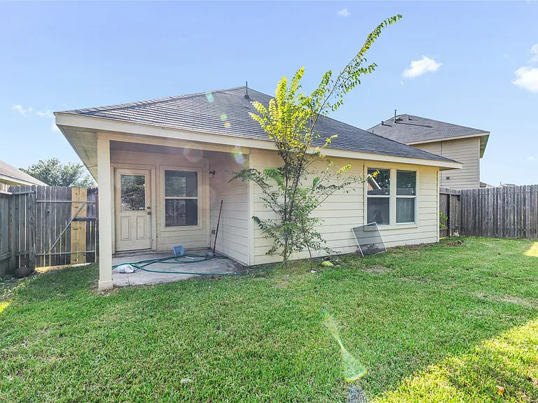 14954 Huntington Willow Ln — Photo 18