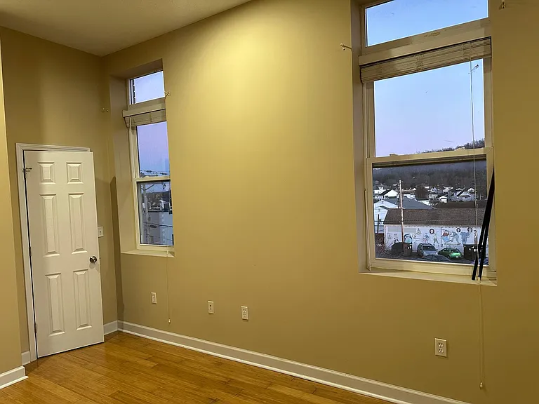 650 Central Ave #3 — Photo 4