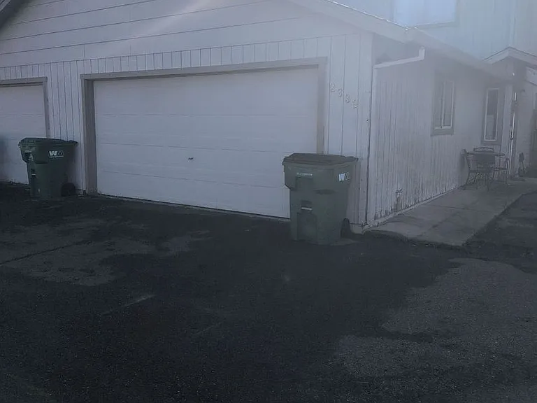 2333 Ferry St — Photo 1