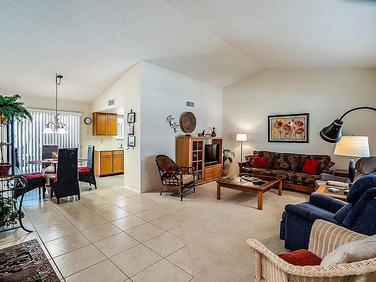 12439 W Tigerseye Dr — Photo 5