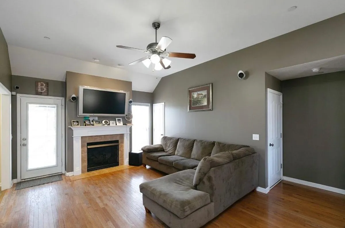 Building Photo - 266 Glenda Ct