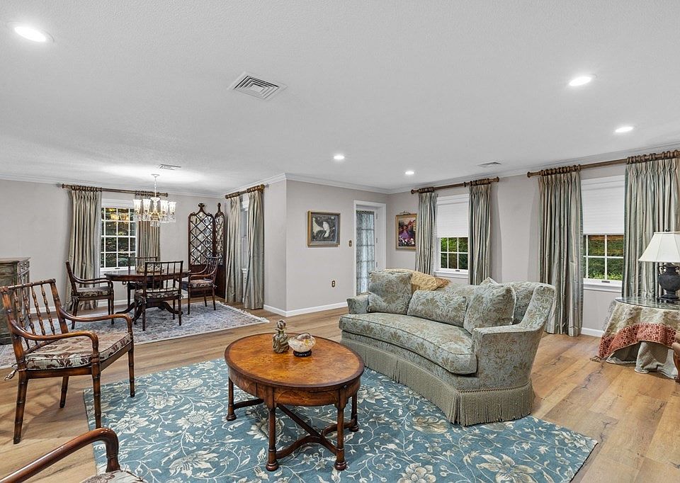 1st image of 70 Weatherly Dr Unit 101