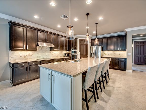 5th image of 10886 Maitland Way