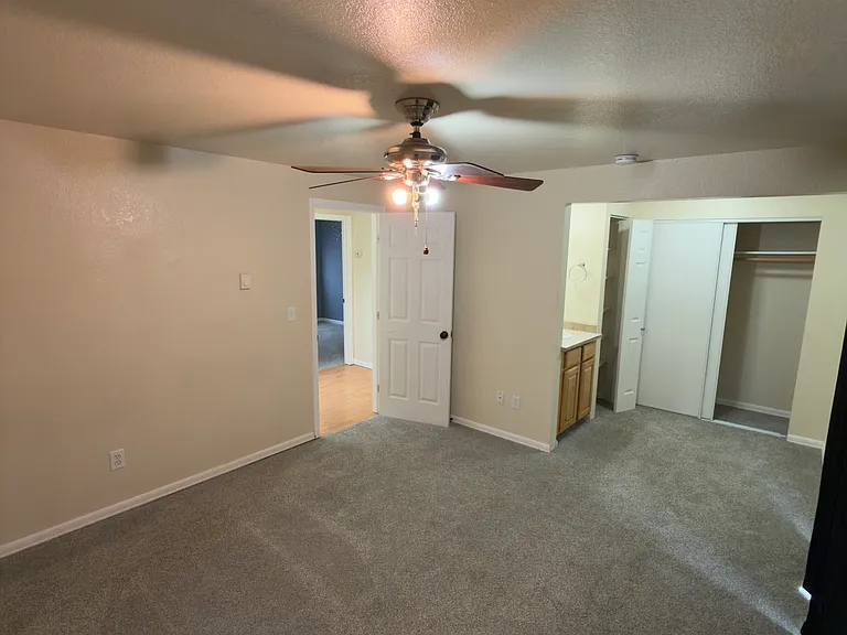 724 Edelweiss Ln SE — Photo 11