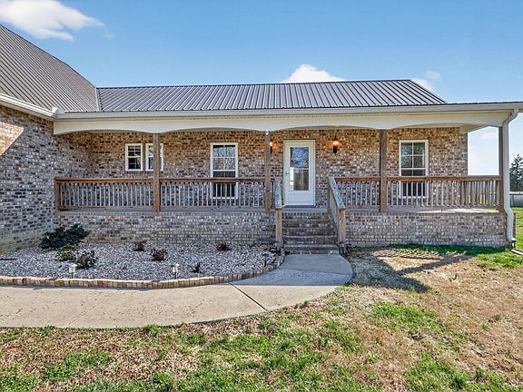 5th image of 667 Northup Rd