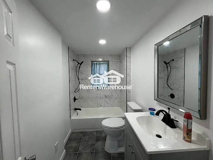 1516 Lafayette St — Photo 9