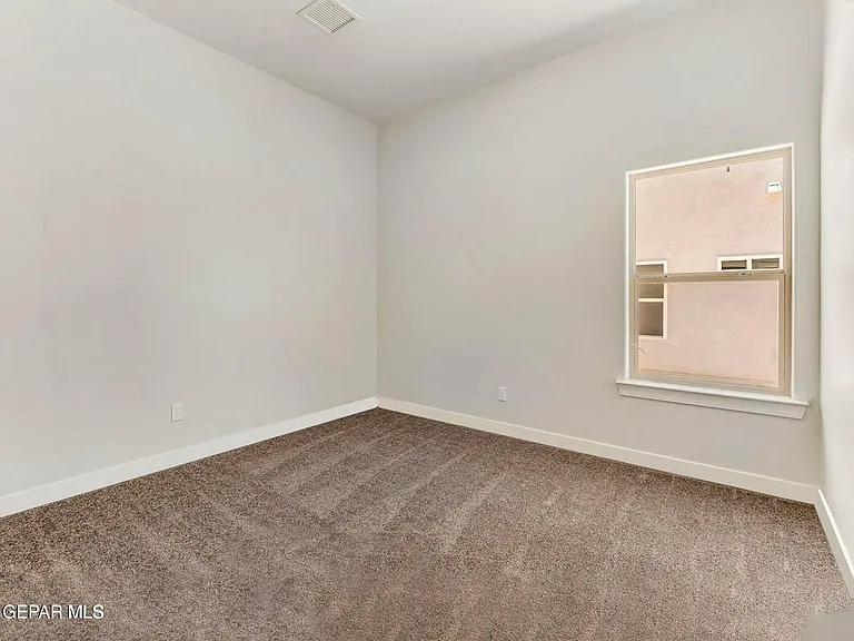 14529 Petralia Ave — Photo 17