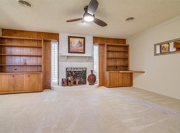2nd image of 844 Patti Dr
