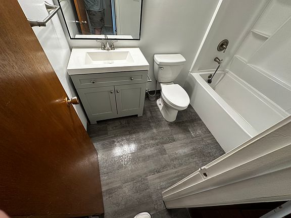 5th image of 913 N Morton St #5