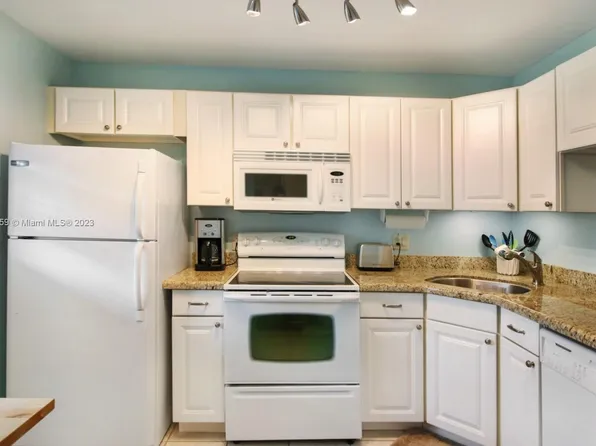 1501 S Ocean Blvd APT 317, Pompano Beach, FL 33062